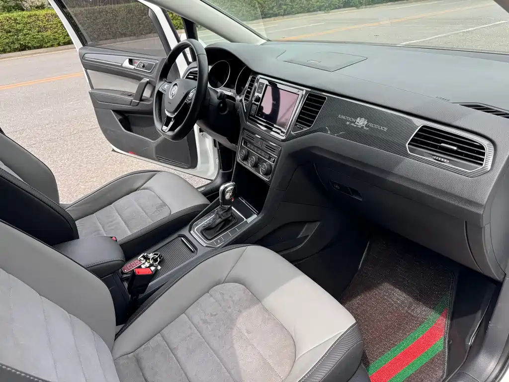 Volkswagen Golf Sportsvan 2019 — фото 16