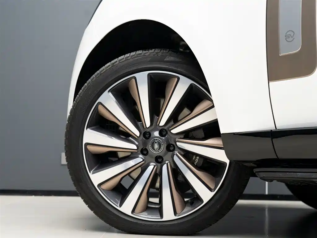 Land Rover Range Rover 2025
