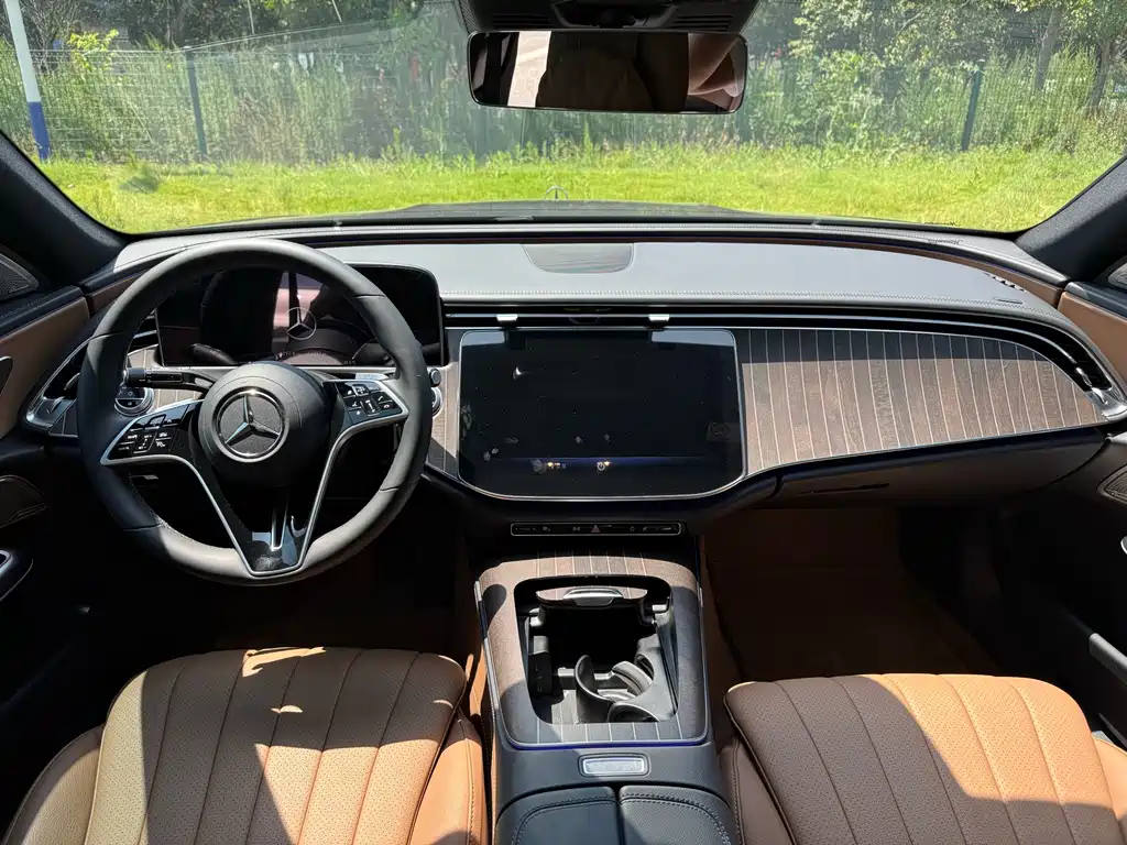 Mercedes-Benz E-Class 2025