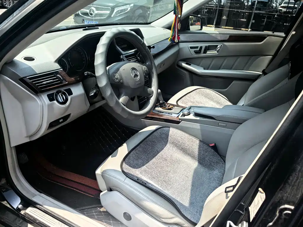 Mercedes-Benz E-Class 2012 — фото 10
