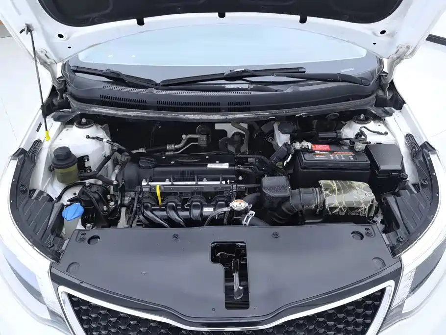 Kia K2 2015 — фото 10