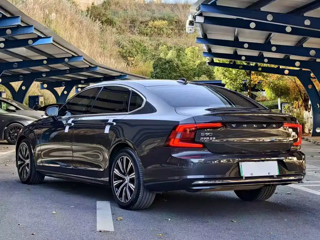 Volvo S90 PHEV 2021 — фото 3