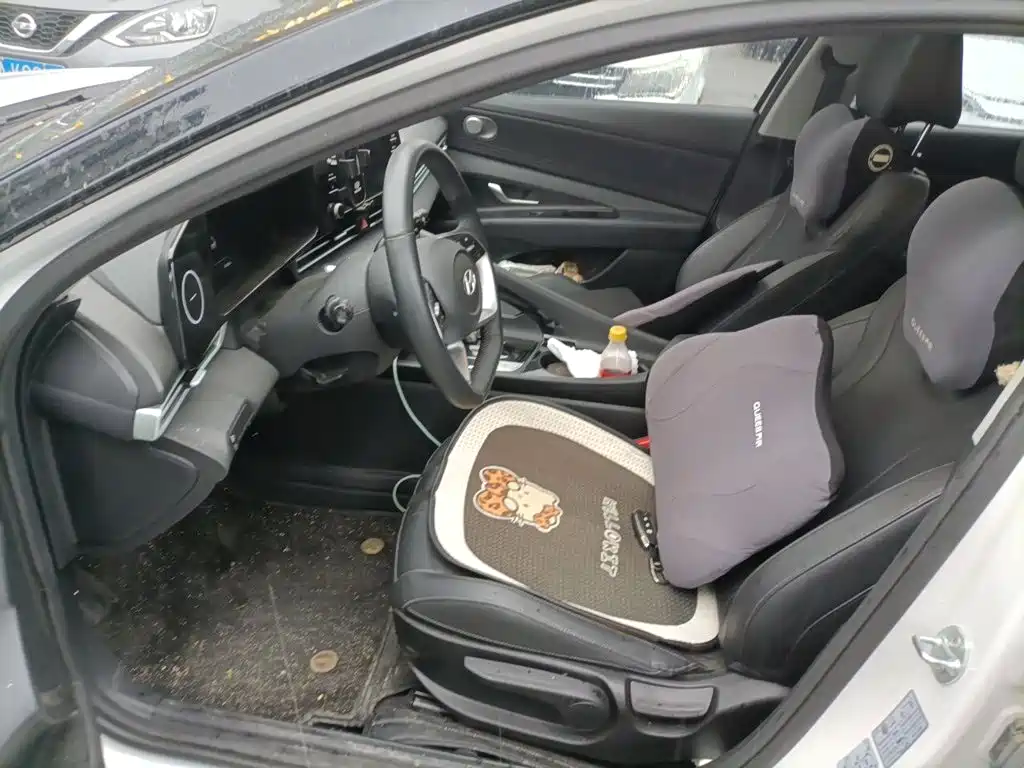 Hyundai Elantra 2024 — фото 16