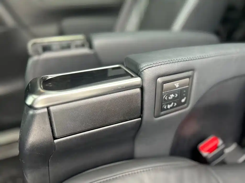 Toyota Vellfire 2020 — фото 14