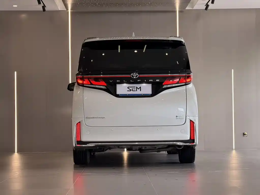 Toyota Vellfire 2024