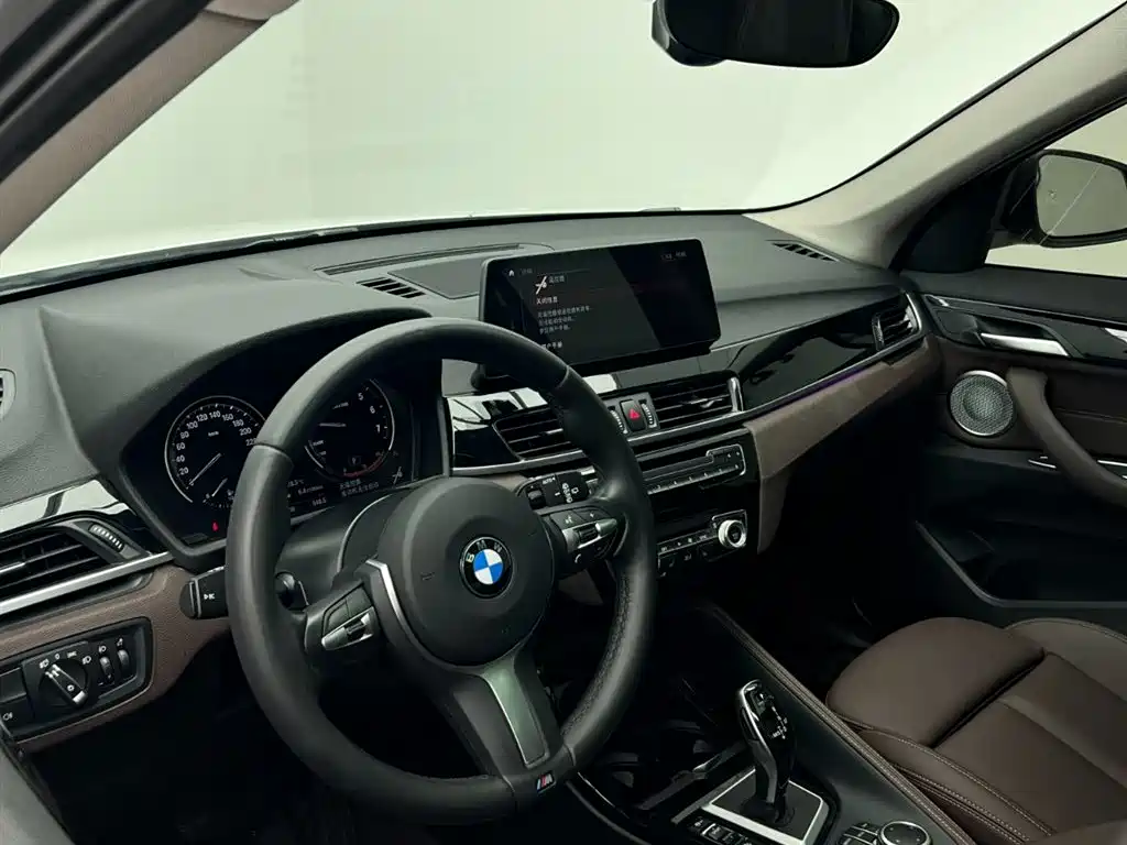 BMW X1 2022 — фото 17
