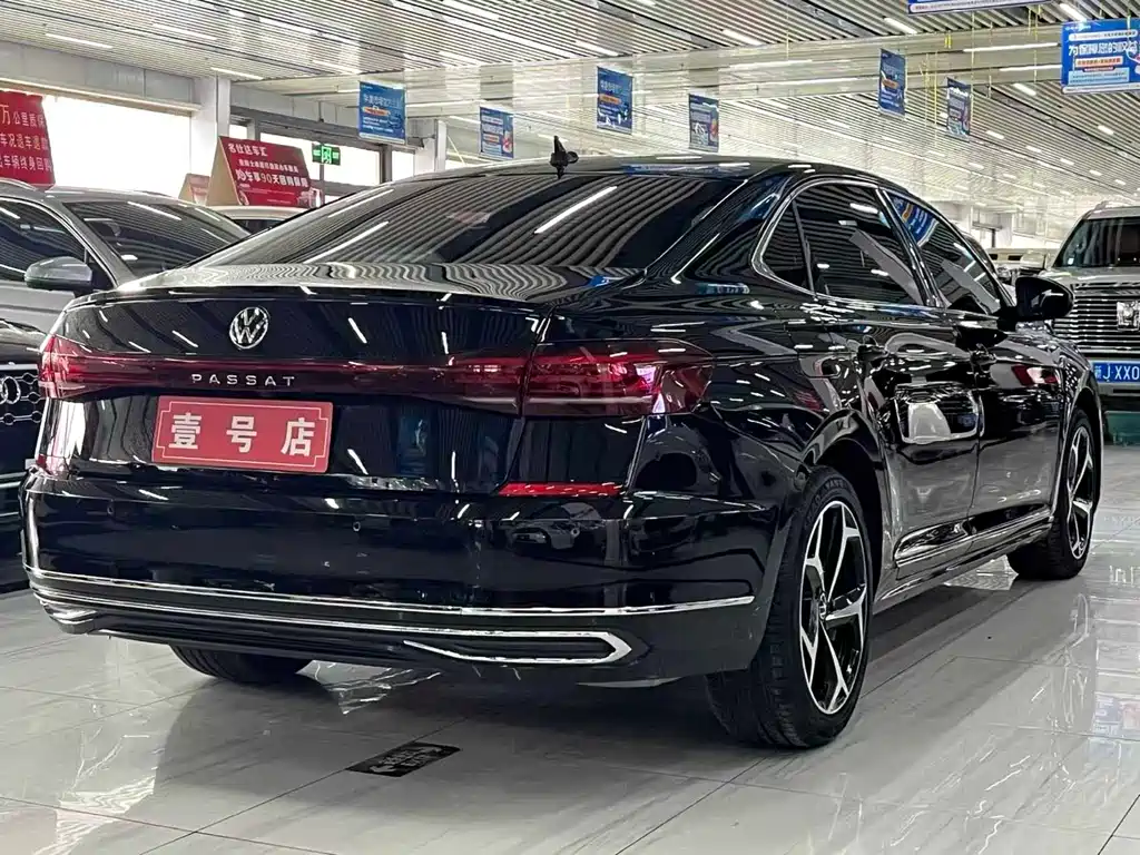 Volkswagen Passat 2024 — фото 4