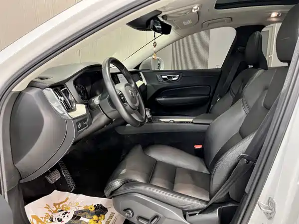Volvo XC60 2020