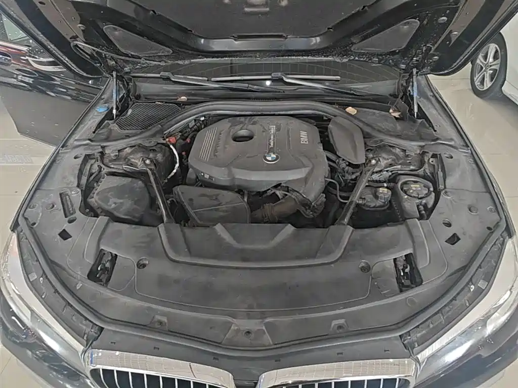 BMW 7 Series 2018 — фото 20