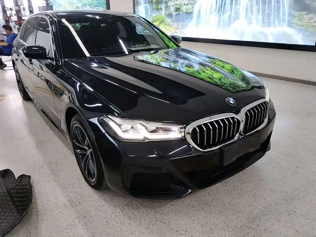 BMW 5 Series 2023