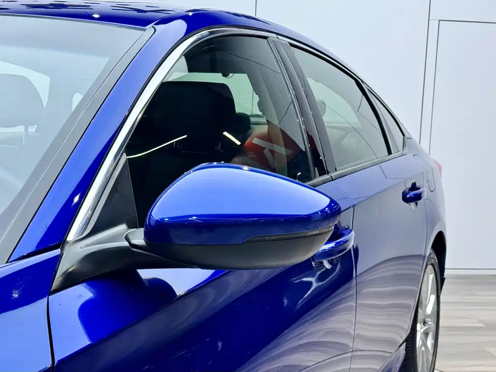 Honda Accord 2018 — фото 24
