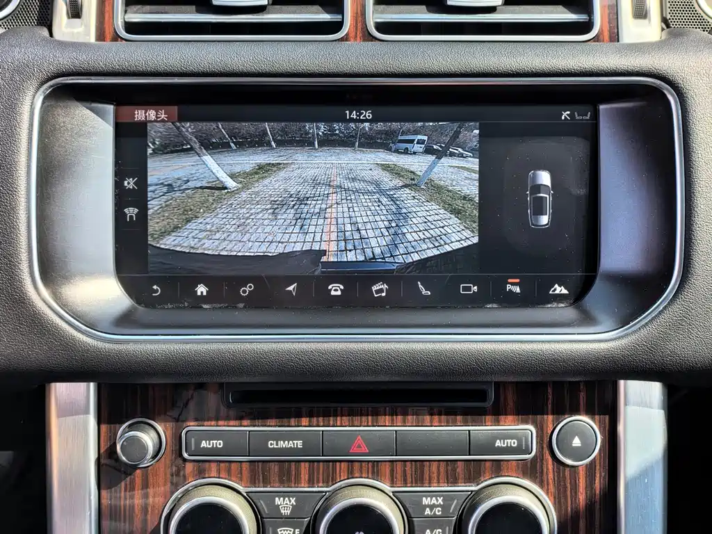 Land Rover Range Rover 2018 — фото 24