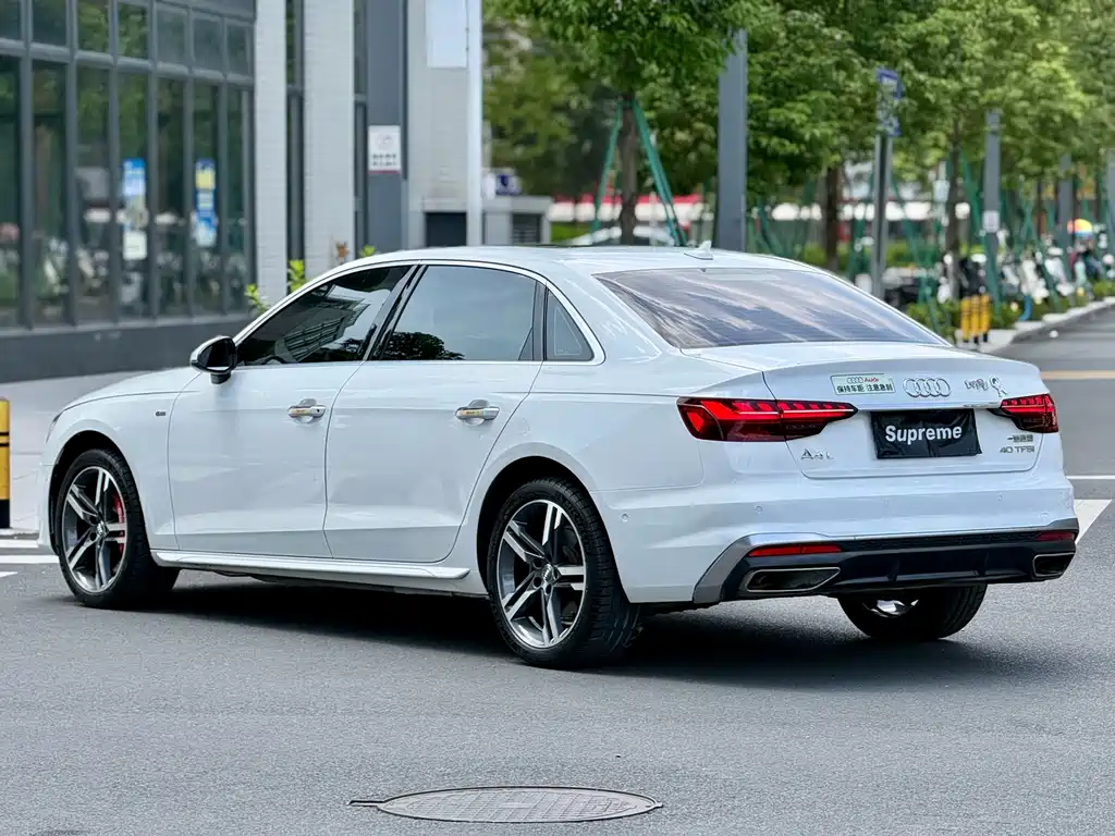 Audi A4L 2021 — фото 8