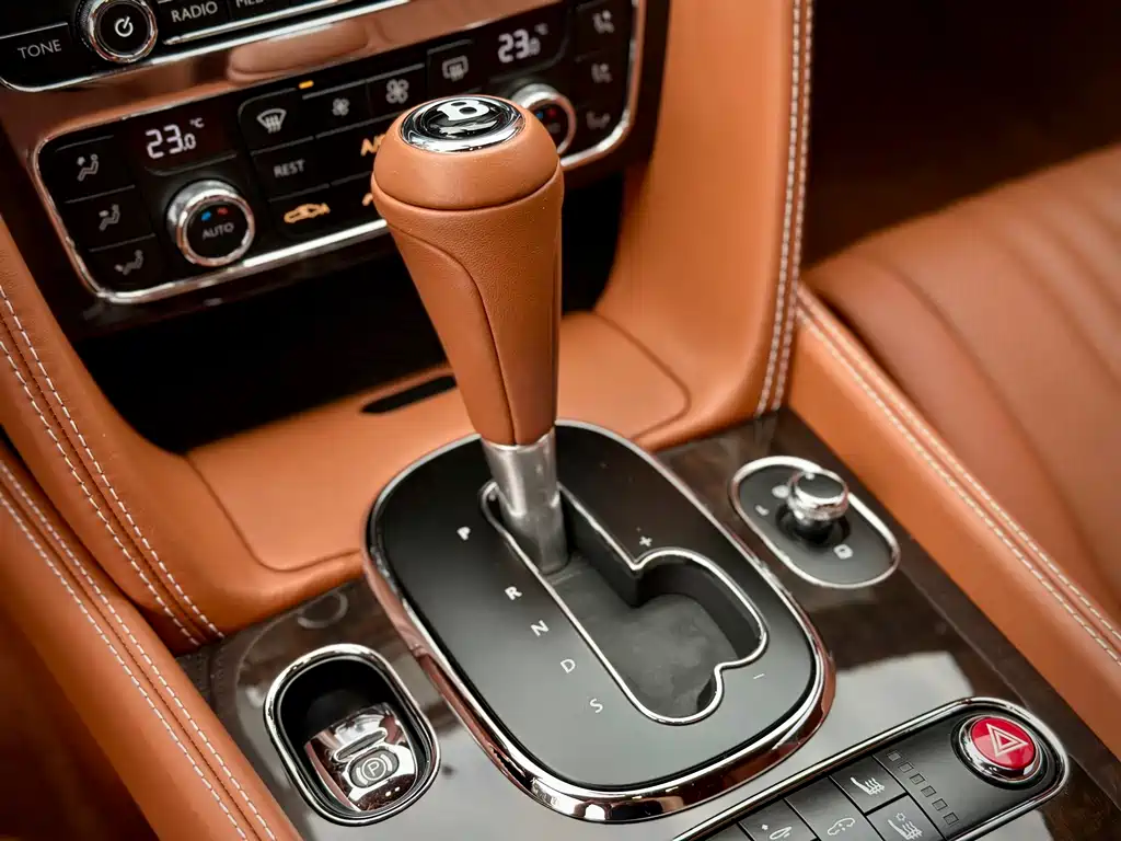 Bentley Continental 2017 — фото 7