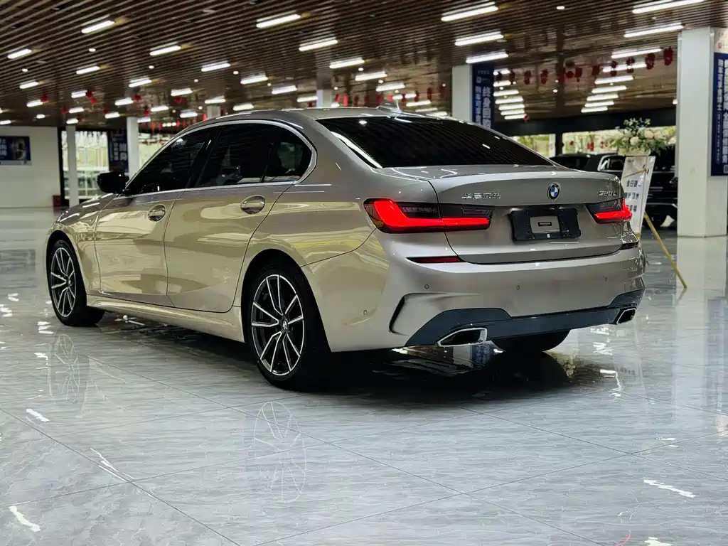 BMW 3 Series 2020 — фото 19