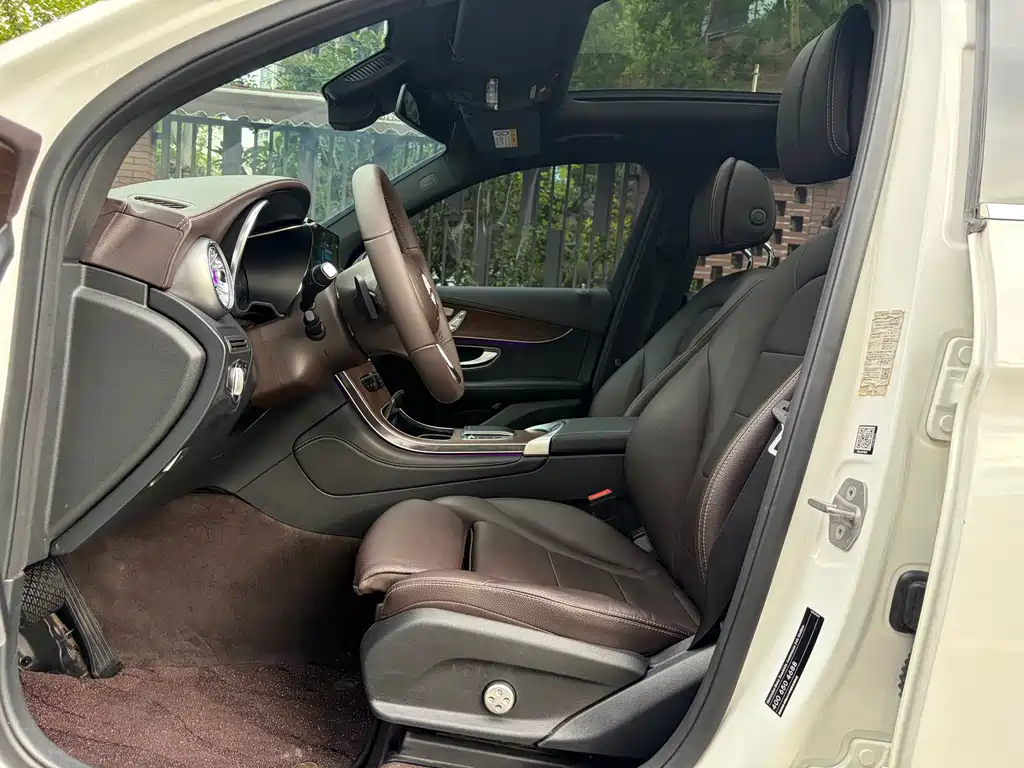 Mercedes-Benz GLC 2021