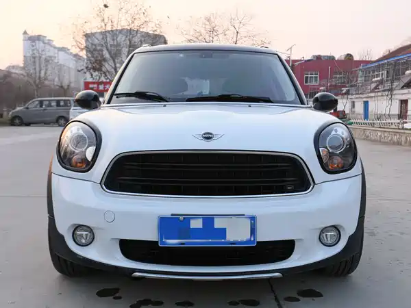 MINI Countryman 2016