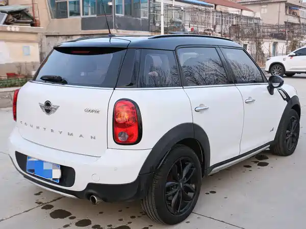 MINI Countryman 2016