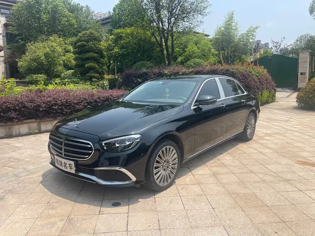 Mercedes-Benz E-Class 2022 — фото 1