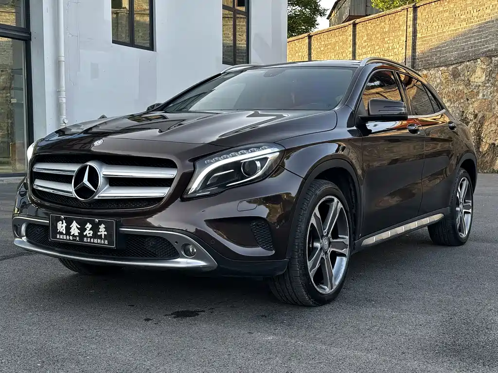 Mercedes-Benz GLA 2016 — фото 1