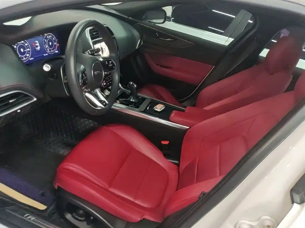 Jaguar XEL 2022 — фото 15