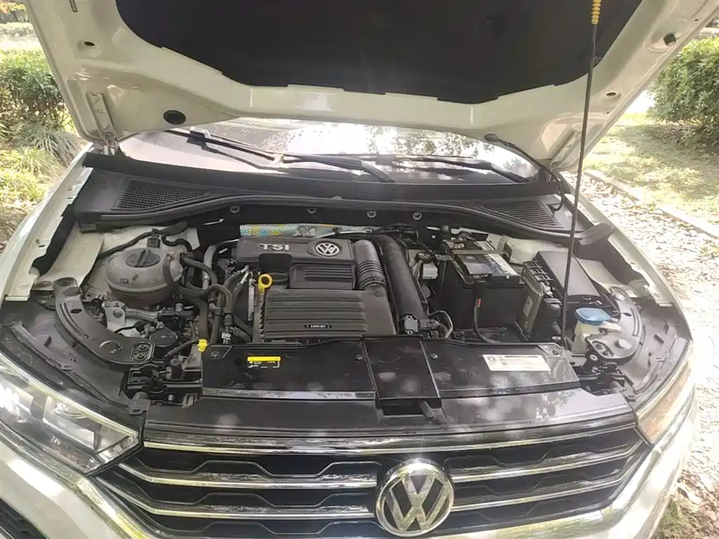 Volkswagen T-Roc 2020 — фото 20