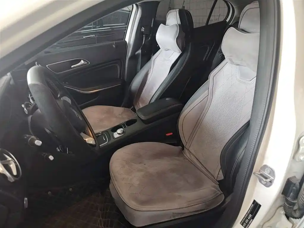Mercedes-Benz GLA 2018 — фото 15