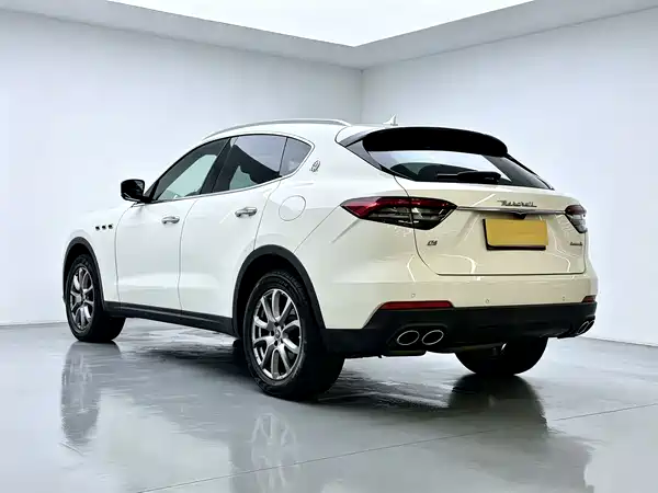Maserati Levante 2021