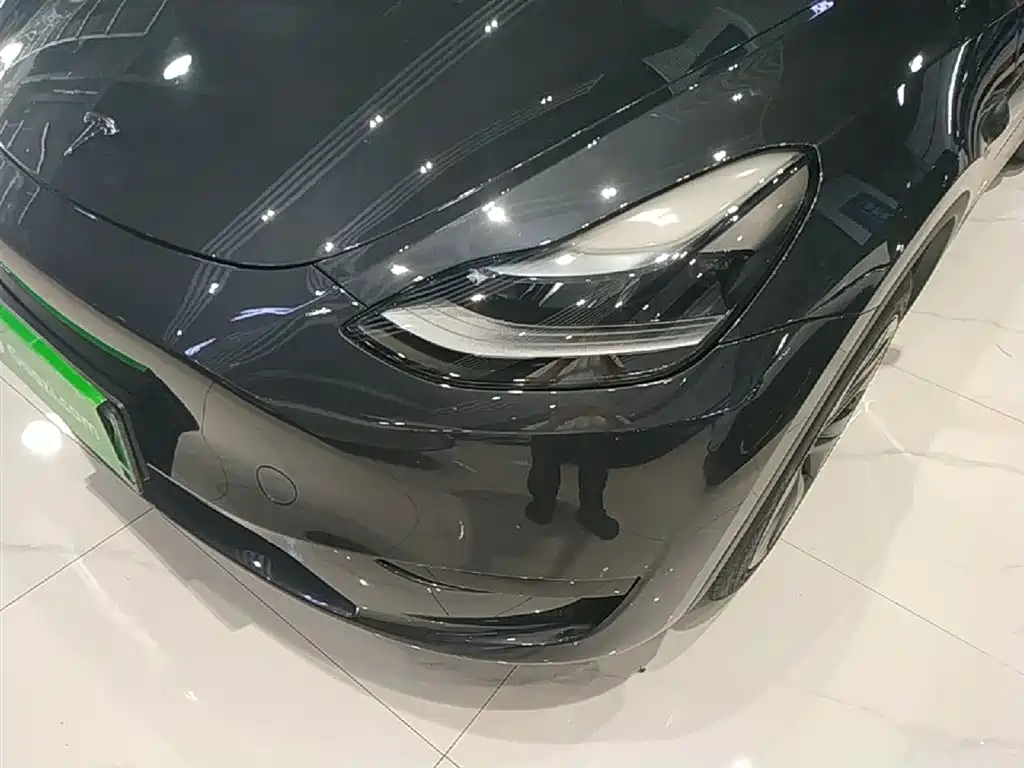 Tesla Model Y 2024 — фото 24