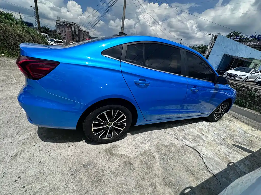 Roewe i5 2021