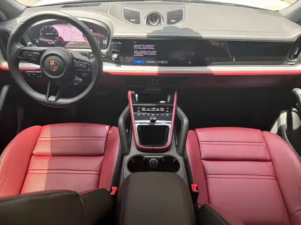 Porsche Cayenne 2024