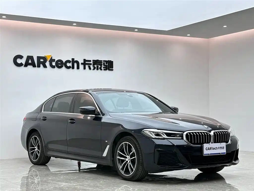 BMW 5 Series 2021 — фото 6