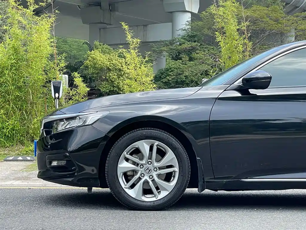 Honda Accord 2019 — фото 5