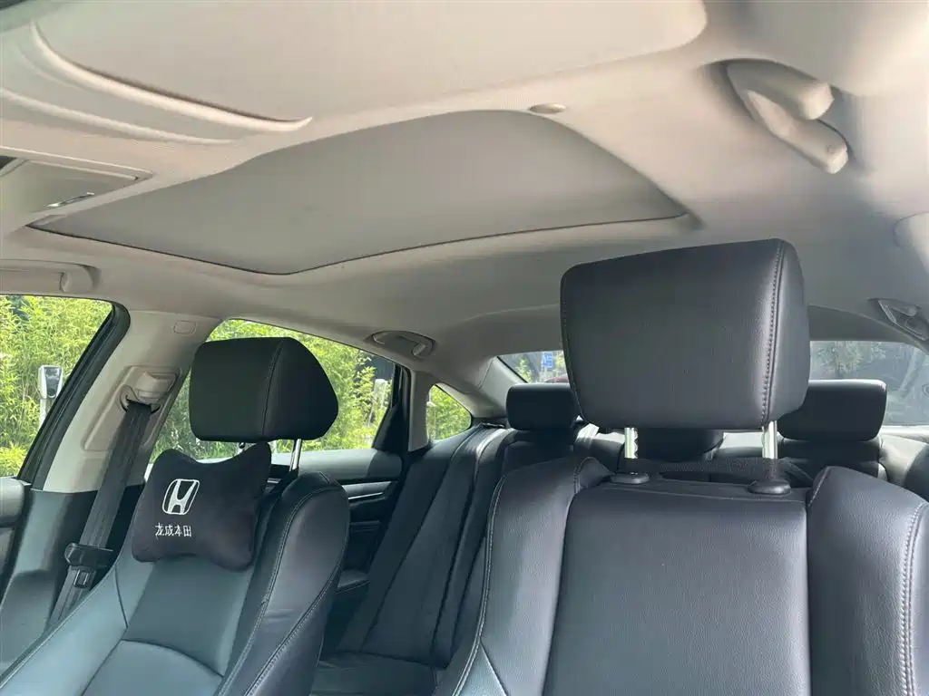 Honda Accord 2019 — фото 19