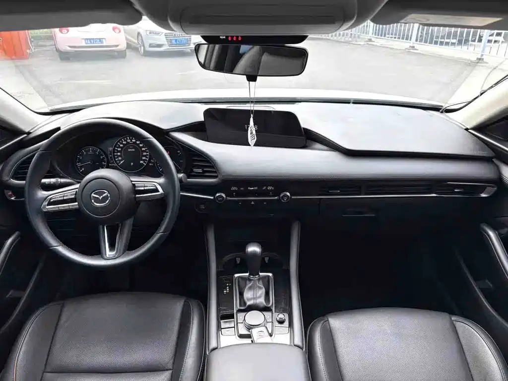 Mazda 3 Axela 2020