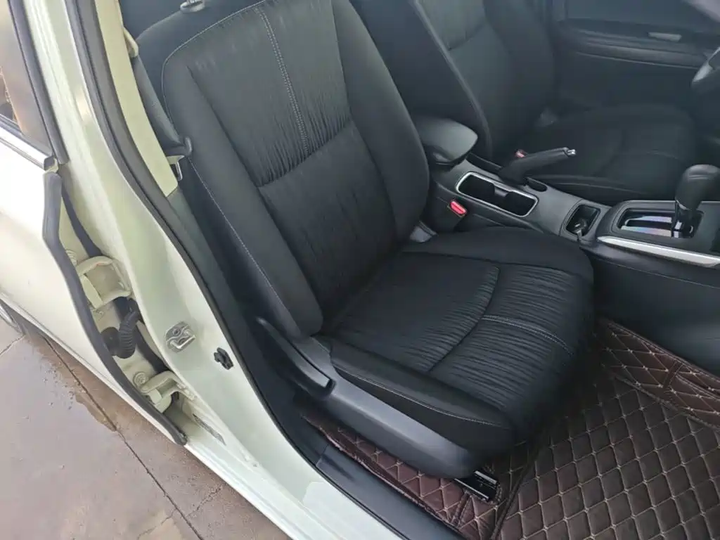 Nissan Sylphy 2019 — фото 25