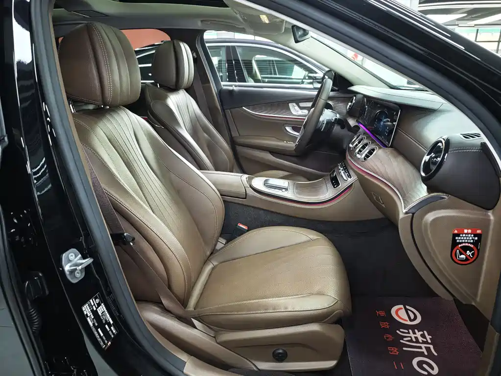 Mercedes-Benz E-Class 2022 — фото 10