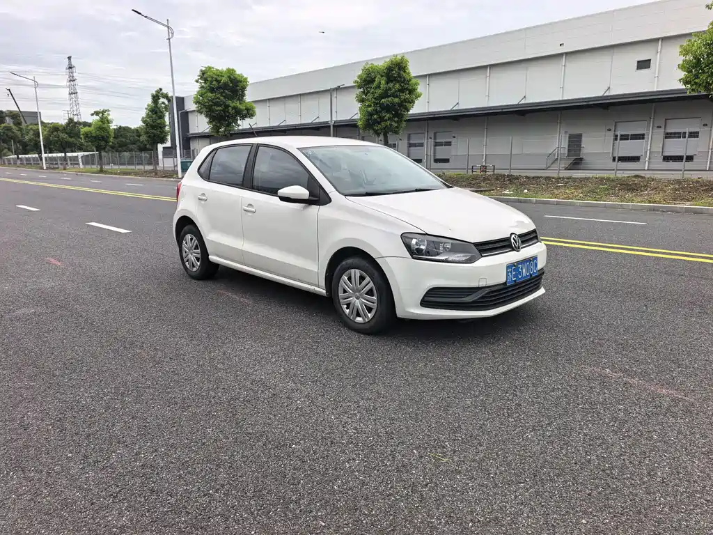 Volkswagen Polo 2016