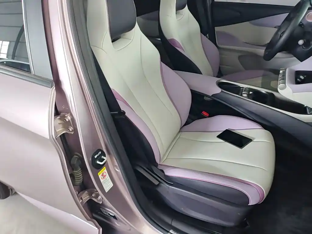 BYD Dolphin 2022 — фото 25