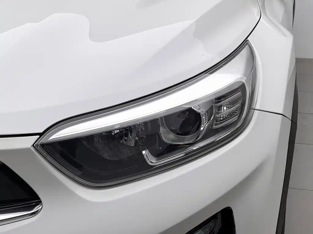 Kia KX1 2021