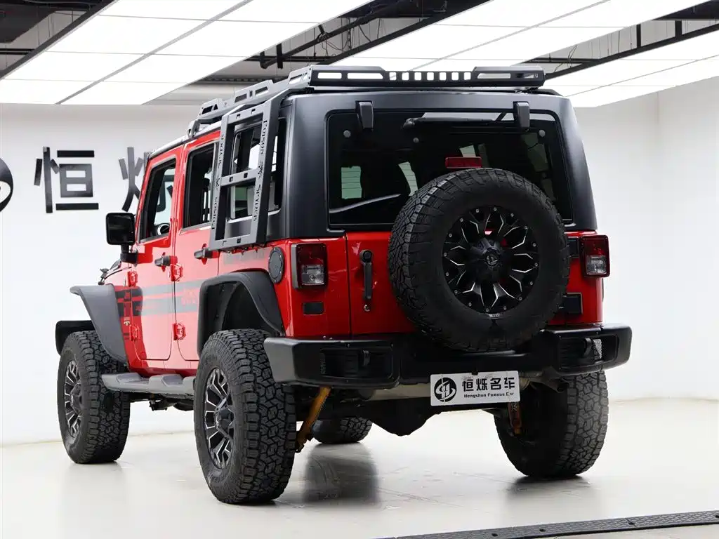Jeep Wrangler 2017 — фото 21