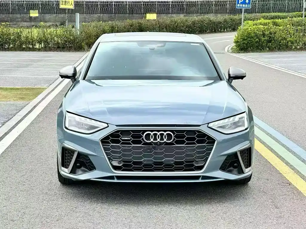 Audi A4L 2022 — фото 2