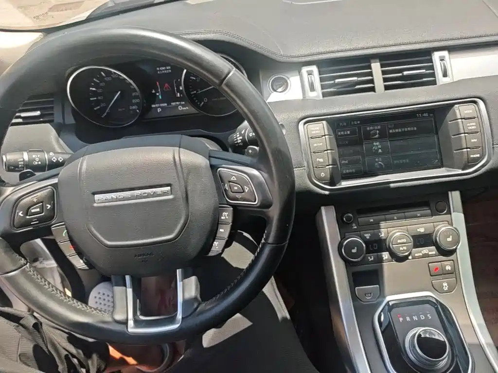 Land Rover Evoque 2015 — фото 10