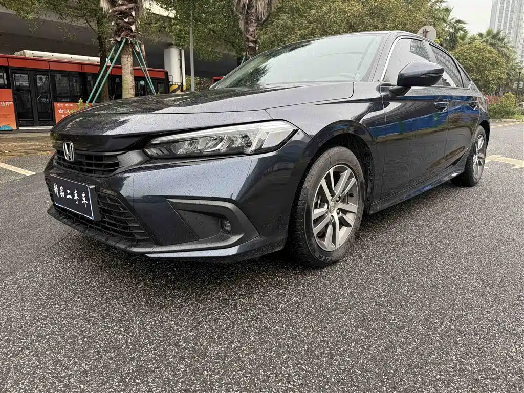 Honda Civic 2024 — фото 1