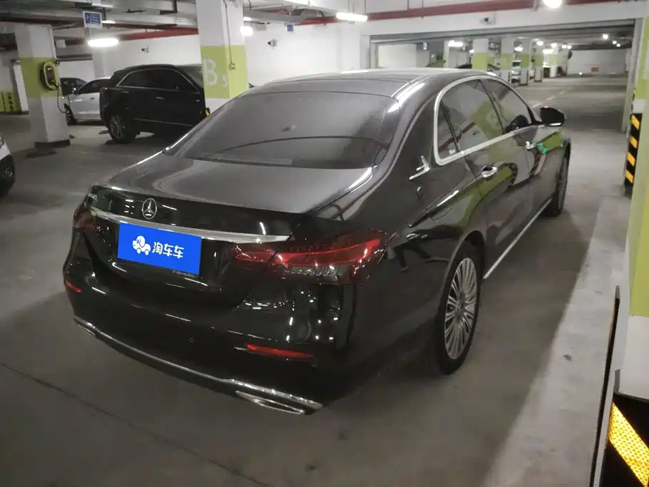 Mercedes-Benz E-Class 2022