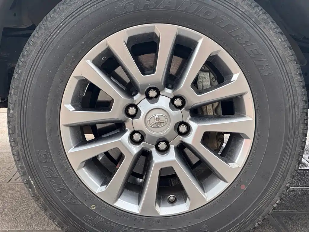 Toyota Prado 2018 — фото 10