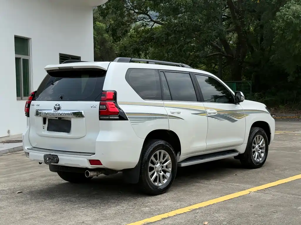 Toyota Prado 2018 — фото 4