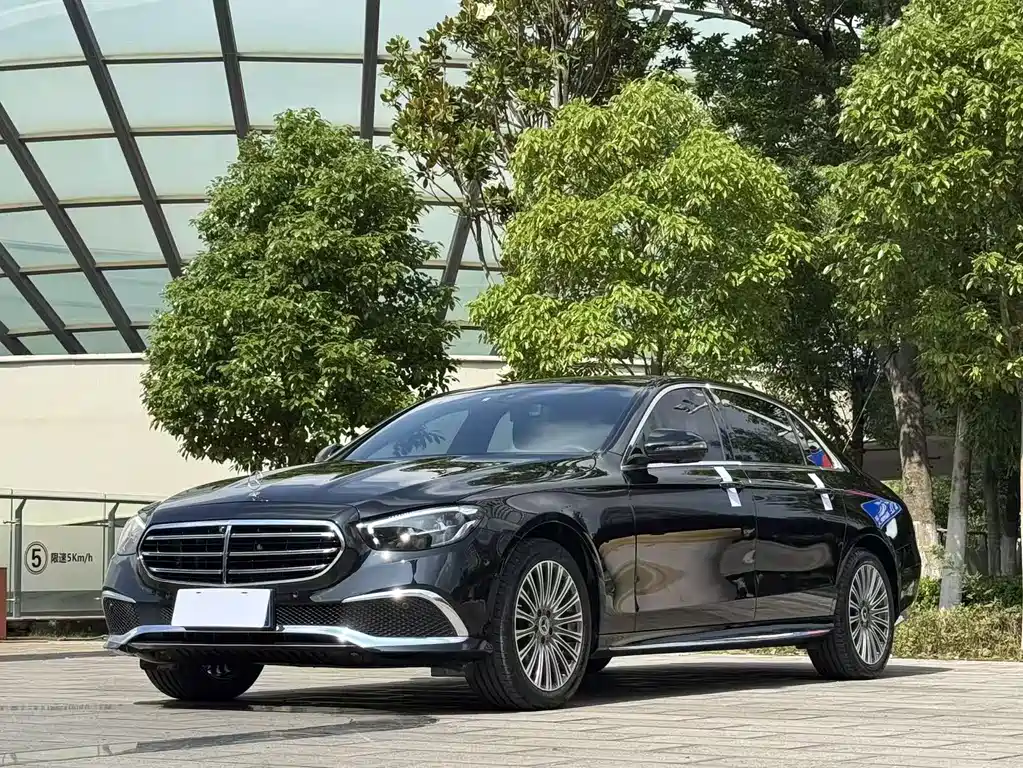 Mercedes-Benz E-Class 2023