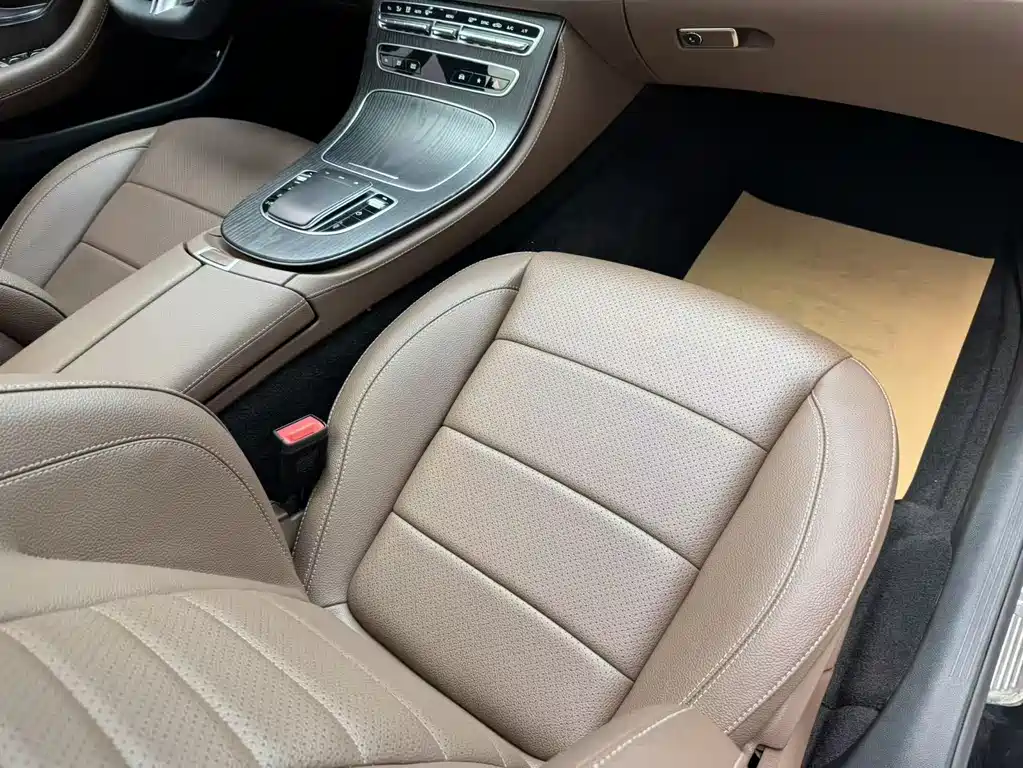 Mercedes-Benz E-Class 2023 — фото 24