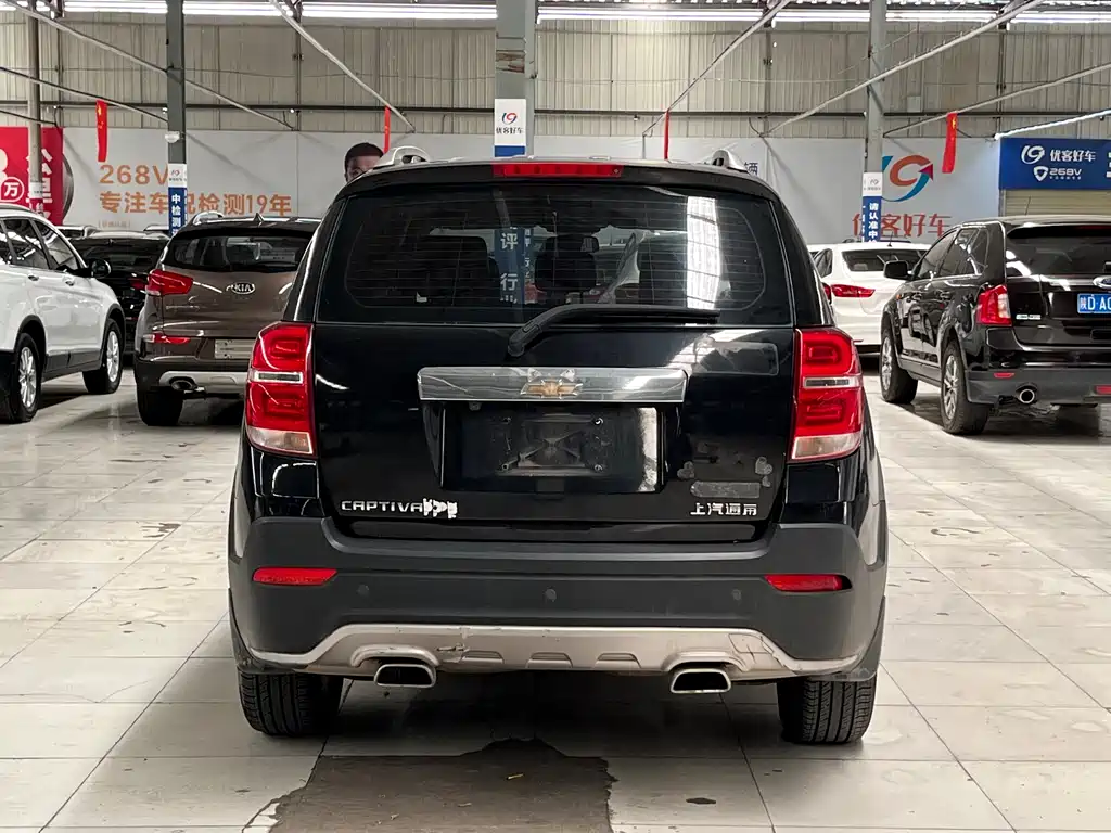 Chevrolet Captiva 2017 — фото 16